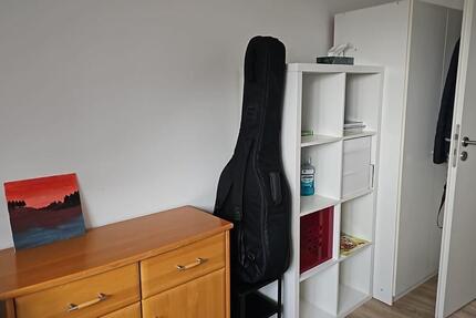 Möbliertes Zimmer in 4er-WG in Stuttgart-Möhringen ab 03.03 1 zimmer