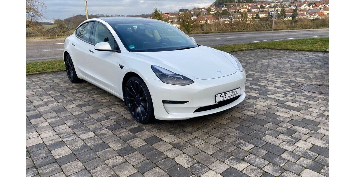 Tesla Model 3 63.947 km 30.850 € Wurmberg 75449
