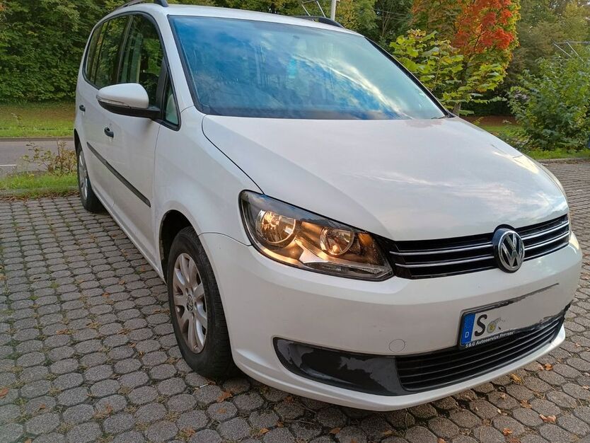 VW Touran 188.000 km 6.300 € Stuttgart 70437