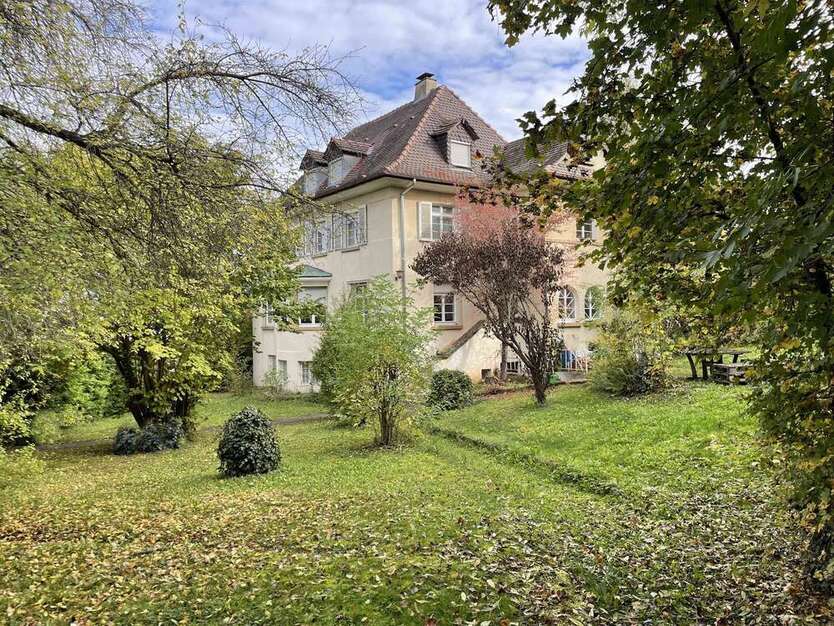 Haus zum Kaufen in Stuttgart 3.300.000 € 270 m²