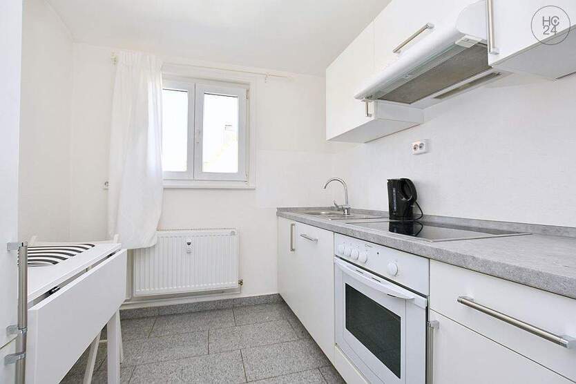 Voll möblierte Wohnung mit Stellplatz in Stuttgart Zuffenhausen nähe Porsche 2 zimmer