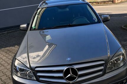 Mercedes-Benz C 250 207.000 km 8.500 &euro; Stuttgart 70195