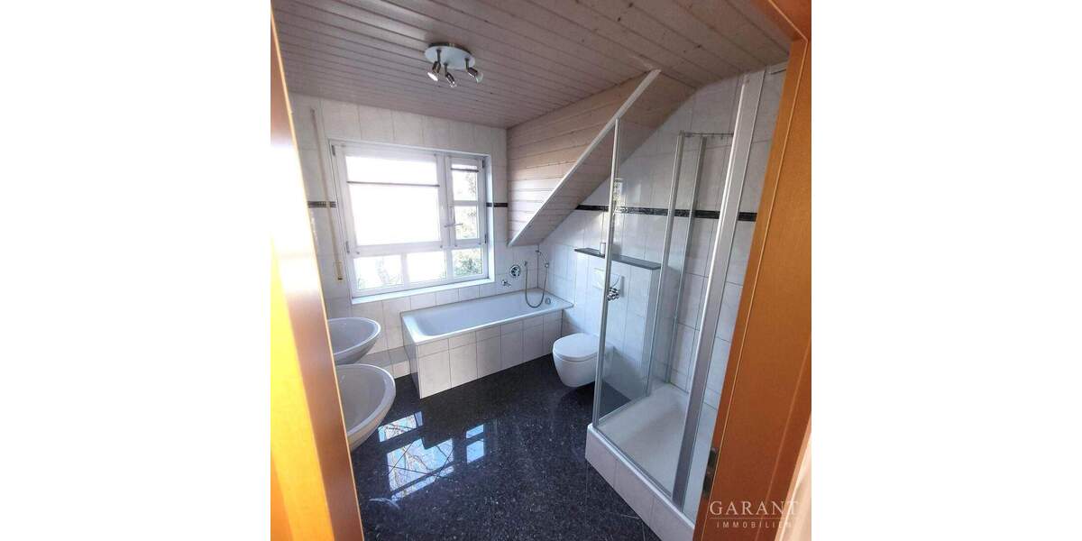 !!! Charmantes Reihenendhaus in Ditzingen !!! 5 zimmer