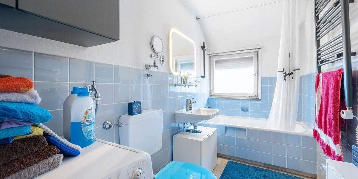 Mehrfamilienhaus, Wohnhaus Stuttgart Degerloch - 9 Zimmer, 140 m&sup2;, 690.000&euro; | Angebot:25685475