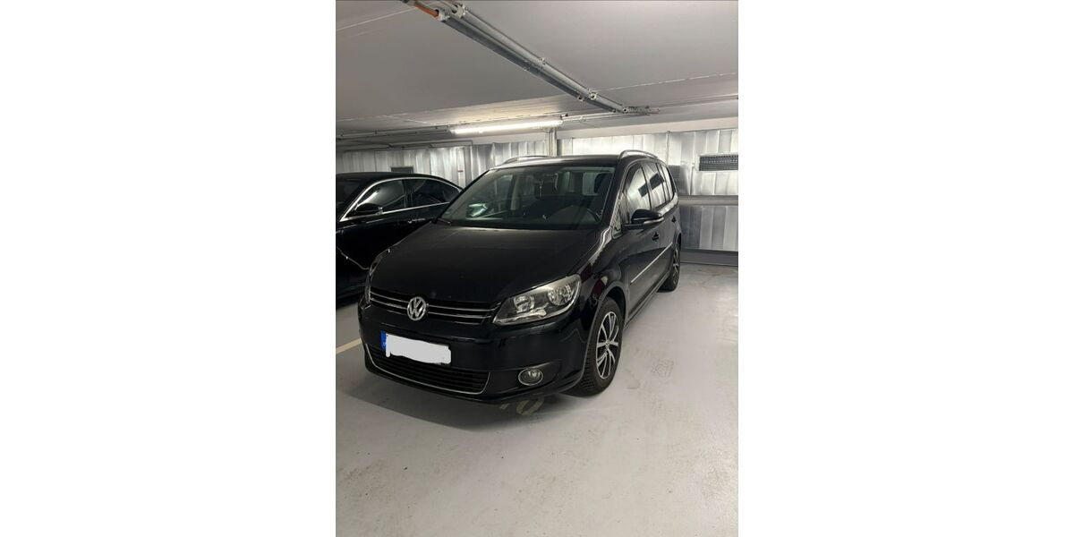 VW Touran 235.000 km 3.600 &euro; Böblingen 71032