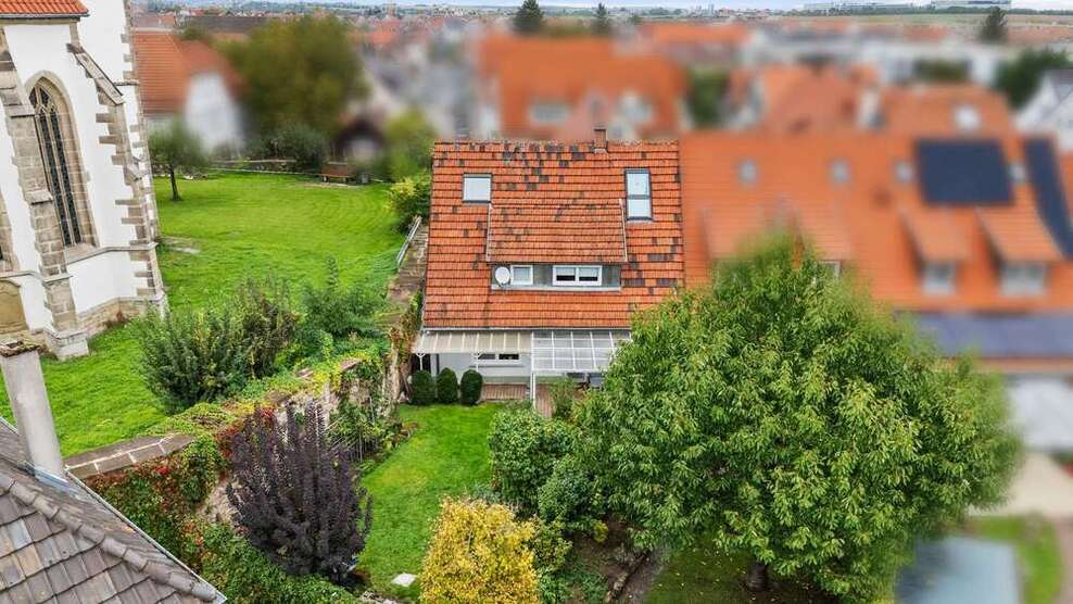Haus zum Kaufen in Gerlingen 669.000 € 145 m² 7 zimmer
