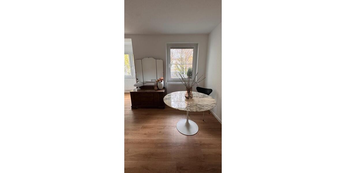Etagenwohnung Stuttgart Degerloch - 3 Zimmer, 60 m&sup2;, 1.650&euro; | Angebot:26073118