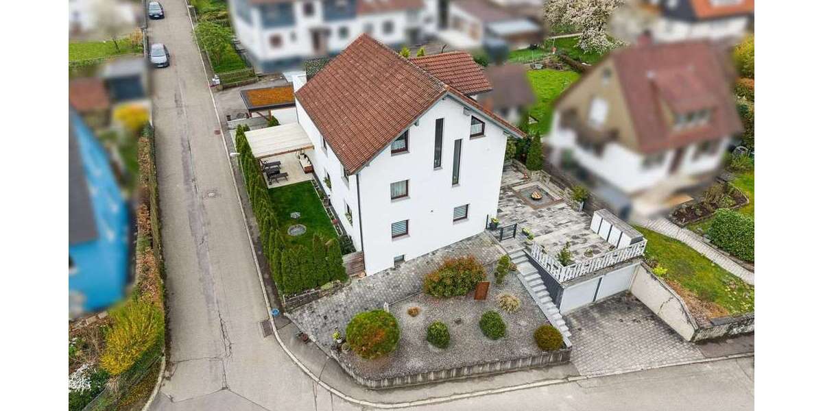 Einfamilienhaus Ebersbach an der Fils - 10 Zimmer, 268 m&sup2;, 899.000&euro; | Angebot:26913433