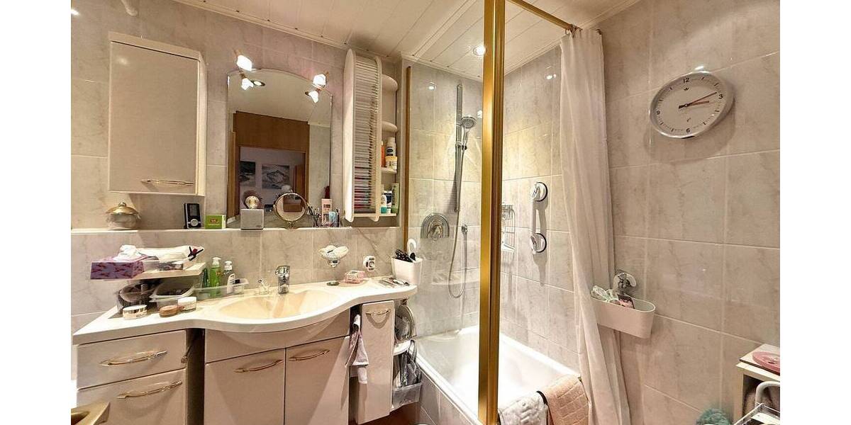 Etagenwohnung Stuttgart Botnang - 3 Zimmer, 100 m&sup2;, 440.000&euro; | Angebot:26170579