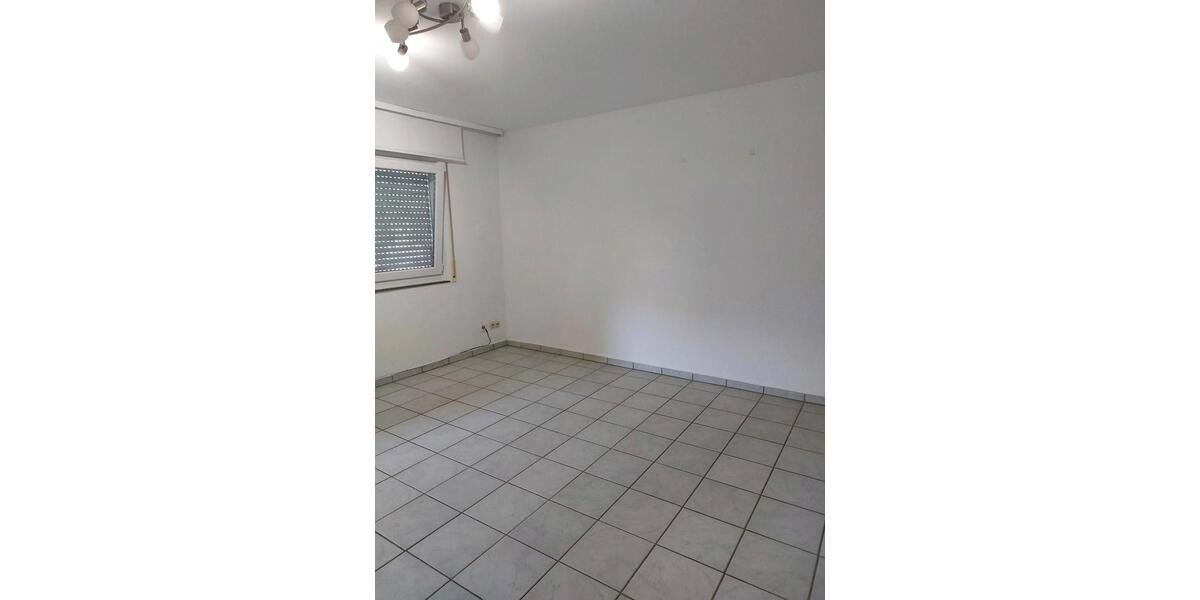 Etagenwohnung Esslingen am Neckar Pliensauvorstadt - 3 Zimmer, 57 m&sup2;, 219.000&euro; | Angebot:26907655