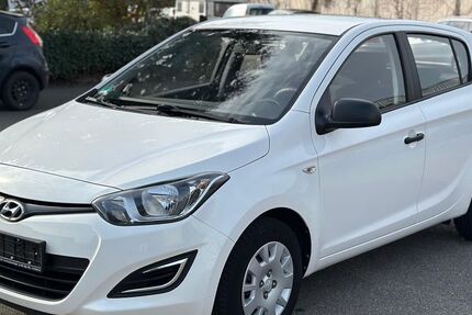 Hyundai i20 50.000 km 6.790 &euro; Möglingen 71696