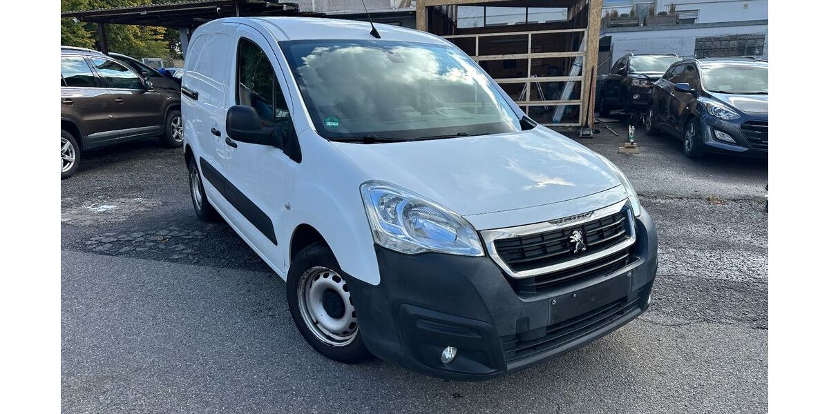 Peugeot Partner 122.000 km 6.899 € Möglingen/Ludwigsburg 71696
