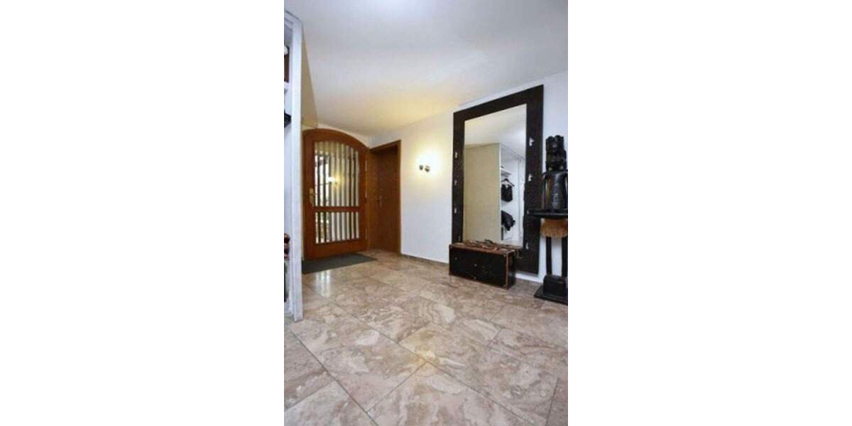 Mehrfamilienhaus, Wohnhaus Gerlingen - 8 Zimmer, 310 m&sup2;, 1.600.000&euro; | Angebot:25796480