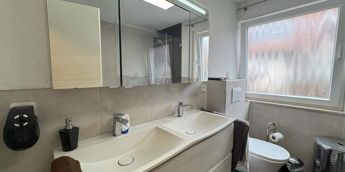 Reihenendhaus Albershausen - 7 Zimmer, 176 m&sup2;, 540.000&euro; | Angebot:23951209