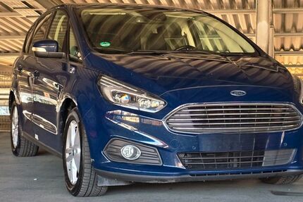 Ford S-Max 250.000 km 8.000 &euro; Stuttgart 70469