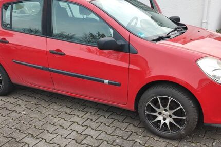 Renault Clio 188.000 km 1.799 &euro; Weinstadt 71384