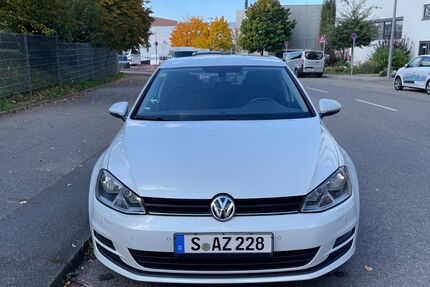 VW Golf 114.600 km 12.500 € Stuttgart 70376