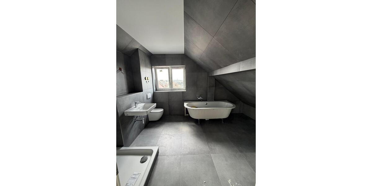 Etagenwohnung Böblingen - 3 Zimmer, 90 m&sup2;, 1.650&euro; | Angebot:26318546