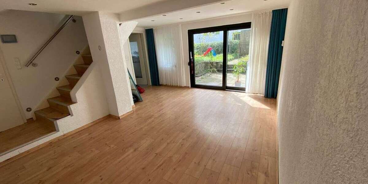 Haus zum Kaufen in Waiblingen 355.000 € 92 m² 4 zimmer