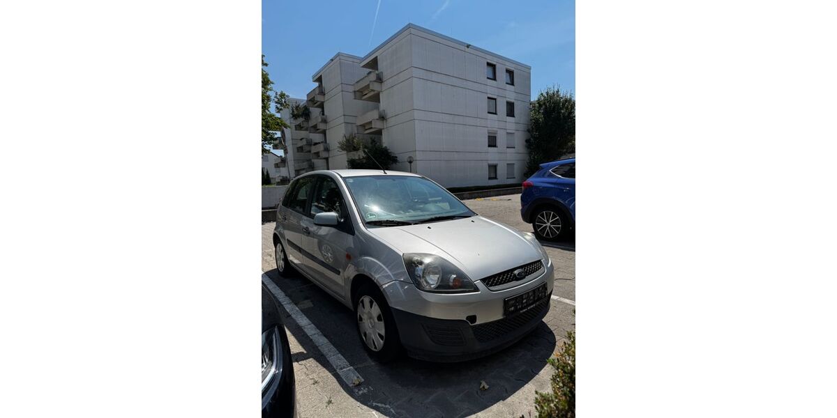 Ford Fiesta 108.660 km 2.200 &euro; Wendlingen 73240