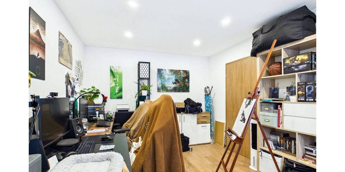 Etagenwohnung Bad-Cannstatt Bad Cannstatt - 3 Zimmer, 87 m&sup2;, 1.615&euro; | Angebot:26417581