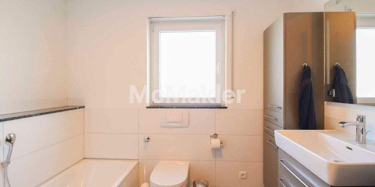 Einfamilienhaus Bietigheim-Bissingen Bissingen - 7 Zimmer, 260 m&sup2;, 749.000&euro; | Angebot:25177446