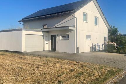 Haus Böblingen - 5.5 Zimmer, 148 m&sup2;, 939.000&euro; | Angebot:26975524