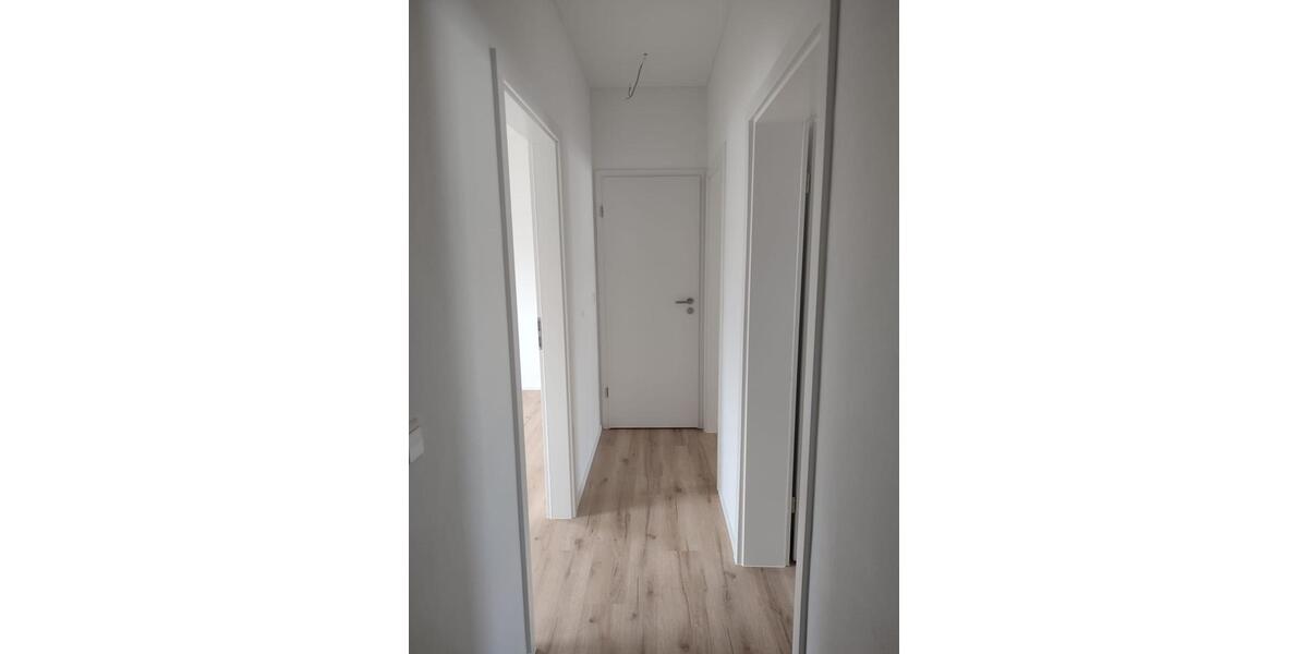 Reihenhaus Reutlingen Orschel-Hagen - 4 Zimmer, 90 m&sup2;, 1.500&euro; | Angebot:26137749