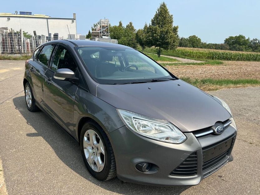 Ford Focus 192.000 km 3.900 € Waiblingen OT Hegnach 71334
