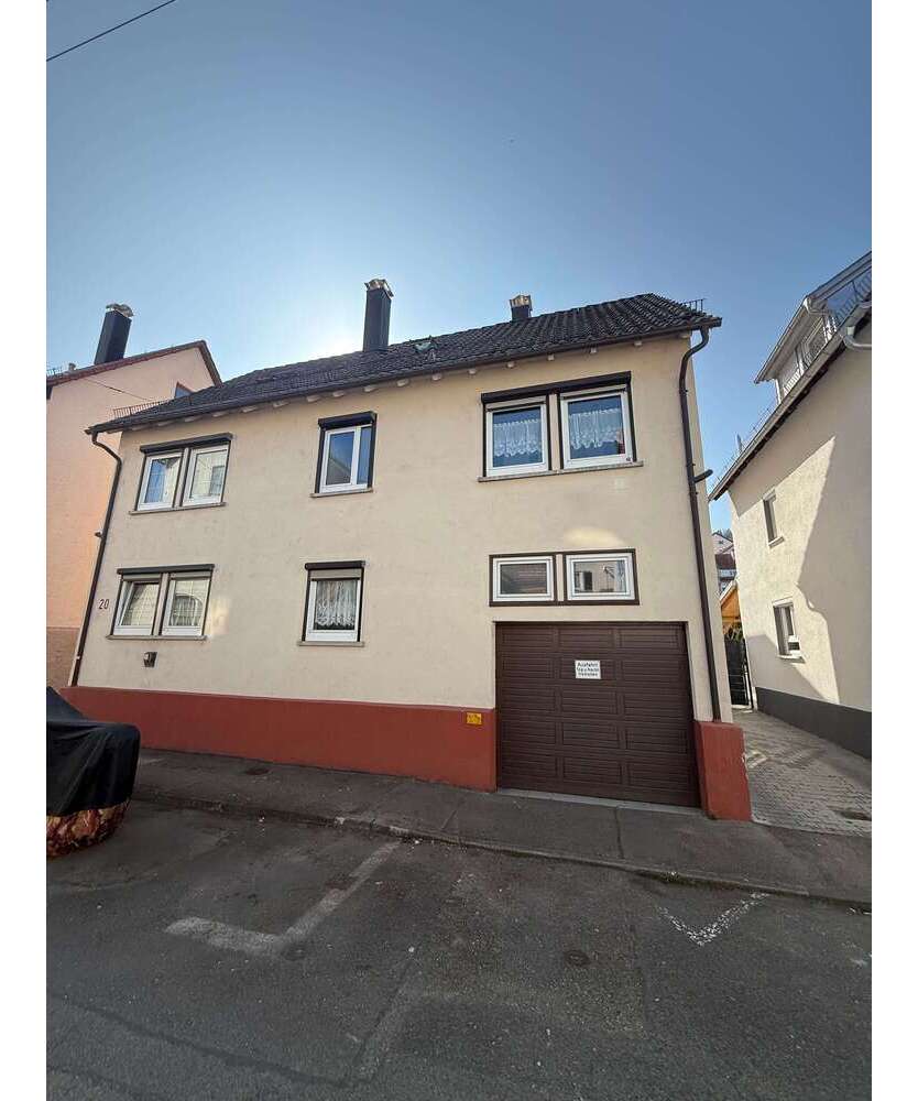 Haus zum Kaufen in Stuttgart 469.000 € 160 m²