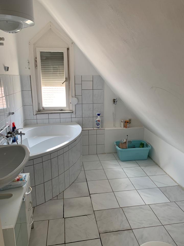 Mehrfamilienhaus 5 Parteien leerstehend