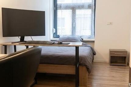 Helles 16m² Zimmer in 4er WG ab 01.02 (ab 1 Jahr) 1 zimmer