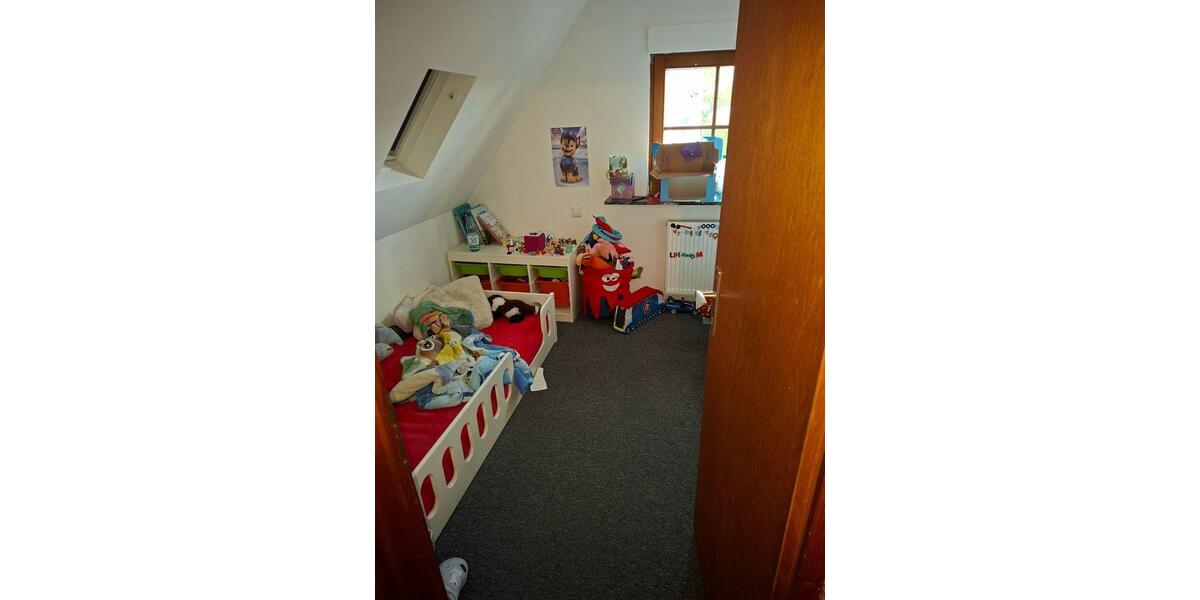 Etagenwohnung Schönaich - 6 Zimmer, 140 m&sup2;, 1.900&euro; | Angebot:26699186