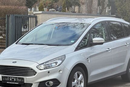 Ford S-Max 92.268 km 14.990 &euro; Stuttgart 70374
