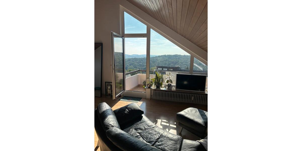 Helle 3-Zimmer Dachgeschosswohnung Stuttgart- Heumaden 3 zimmer