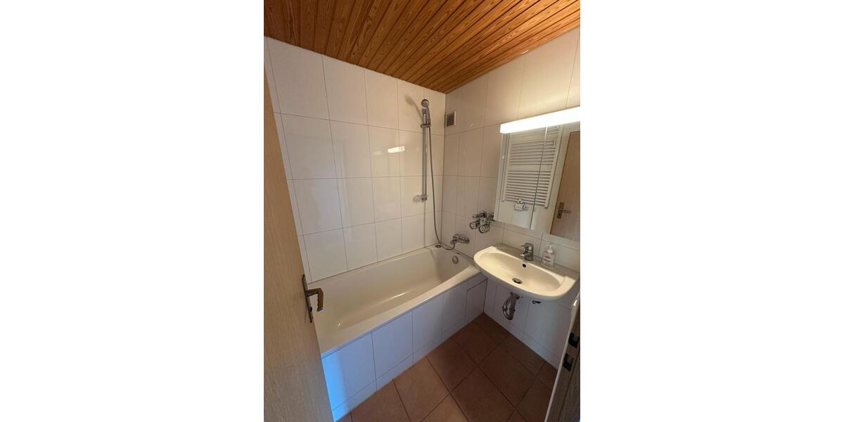 Etagenwohnung Böblingen Dagersheim - 3 Zimmer, 72 m&sup2;, 269.000&euro; | Angebot:27120245