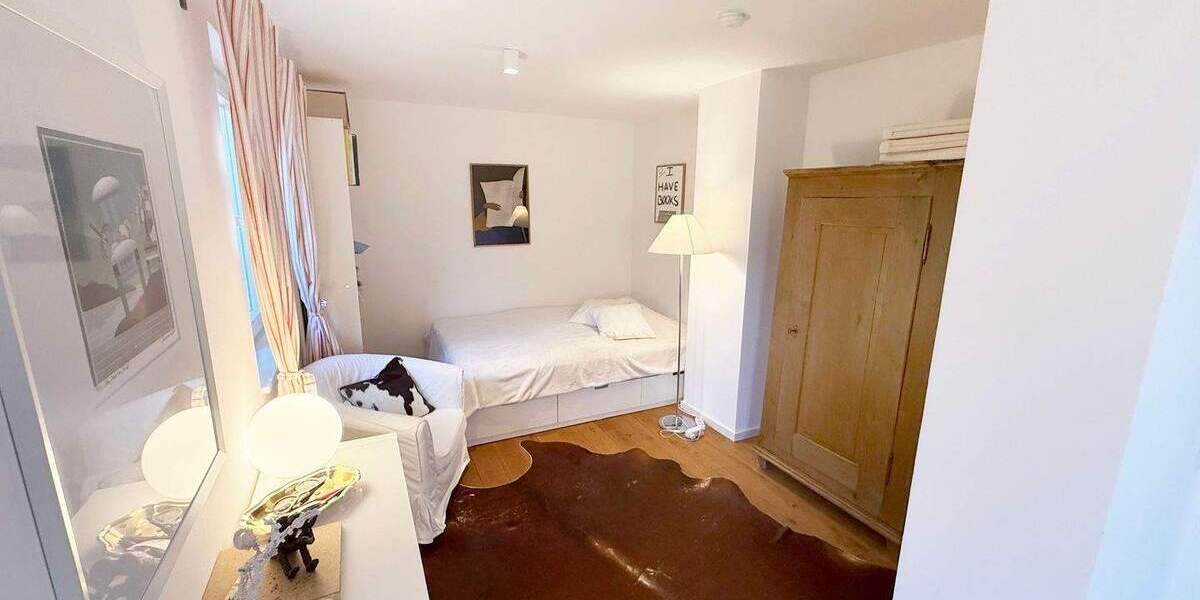 Einfamilienhaus Stuttgart Sillenbuch - 6 Zimmer, 201 m&sup2;, 5.200&euro; | Angebot:25215152