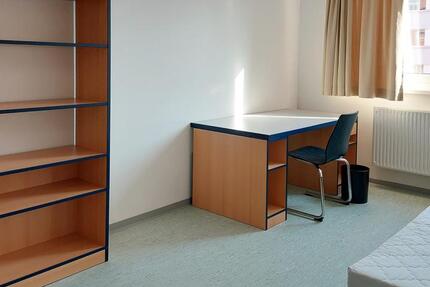 Zimmer in WG (Nur für Studentin)