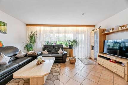 Wohnung zum Kaufen in Freiberg am Neckar 324.000 € 89.79 m²