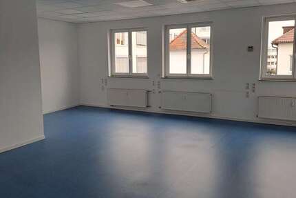 Büro in Ludwigsburg 2.700 € 301 m² zimmer