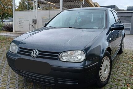 VW Golf 128.490 km 2.990 &euro; Ostfildern 73760