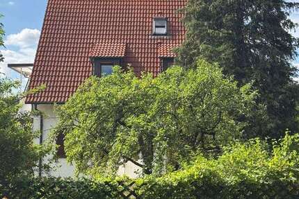 Haus Stuttgart Mühlhausen - 6 Zimmer, 160 m&sup2;, 550.000&euro; | Angebot:27262283