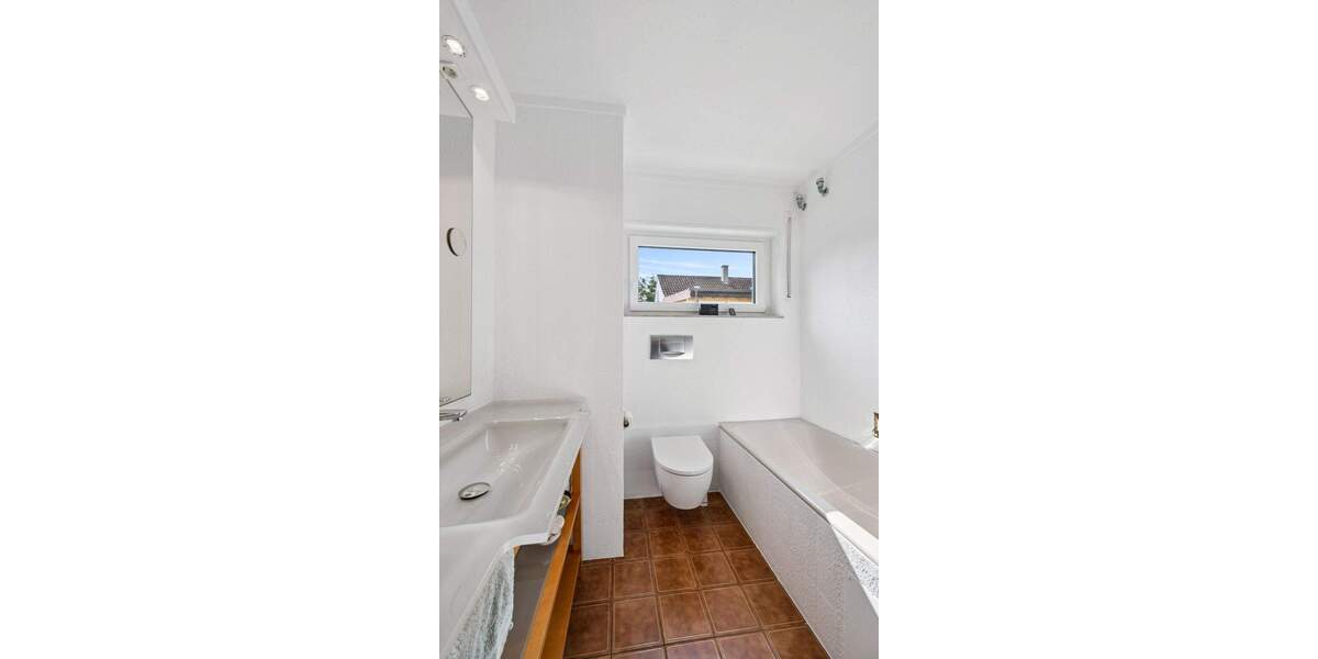 Reihenendhaus Ludwigsburg / Poppenweiler Poppenweiler - 4 Zimmer, 107 m&sup2;, 495.000&euro; | Angebot:25704069