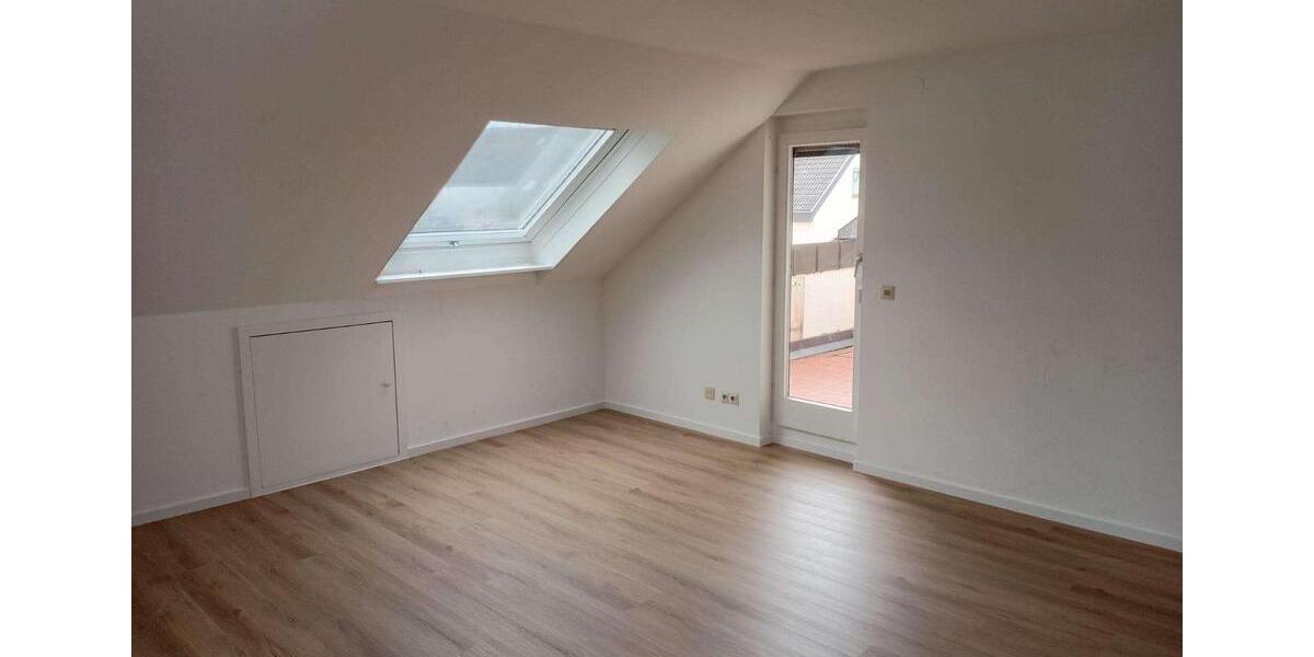 Dachgeschoßwohnung Kernen im Remstal - 3.5 Zimmer, 113 m&sup2;, 1.095&euro; | Angebot:25073823