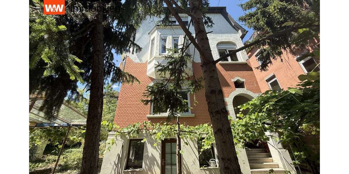 Einfamilienhaus Stuttgart / Zuffenhausen Zuffenhausen - 11 Zimmer, 210 m&sup2;, 715.000&euro; | Angebot:23160786