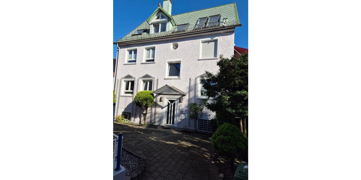 Dachgeschoßwohnung Stuttgart Luginsland - 2 Zimmer, 68 m&sup2;, 850&euro; | Angebot:26348636
