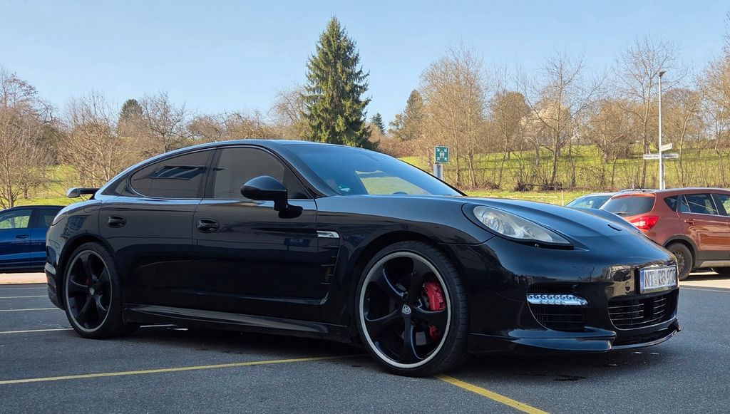 Porsche Panamera 180.000 km 28.000 &euro; Nürtingen 72622