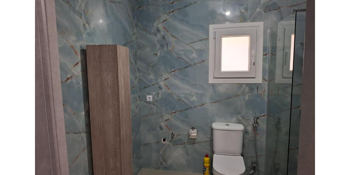 Mehrfamilienhaus, Wohnhaus Stuttgart Luginsland - 4 Zimmer, 120 m&sup2;, 179.000&euro; | Angebot:25902737