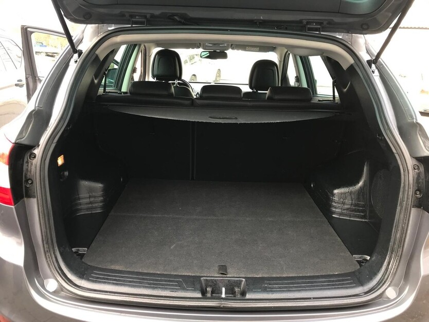 Hyundai IX35 128.000 km 11.900 € Stuttgart 70173