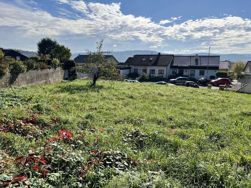 Grundstück zu verkaufen in Weinstadt 290.080 € 296 m²